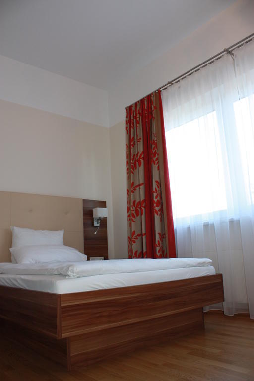 Boarding House Holledau 3* Schweitenkirchen