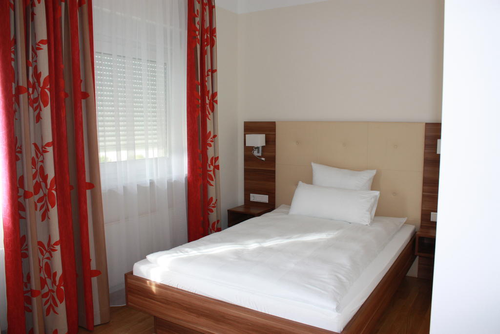 Hotel Boarding House Holledau Schweitenkirchen