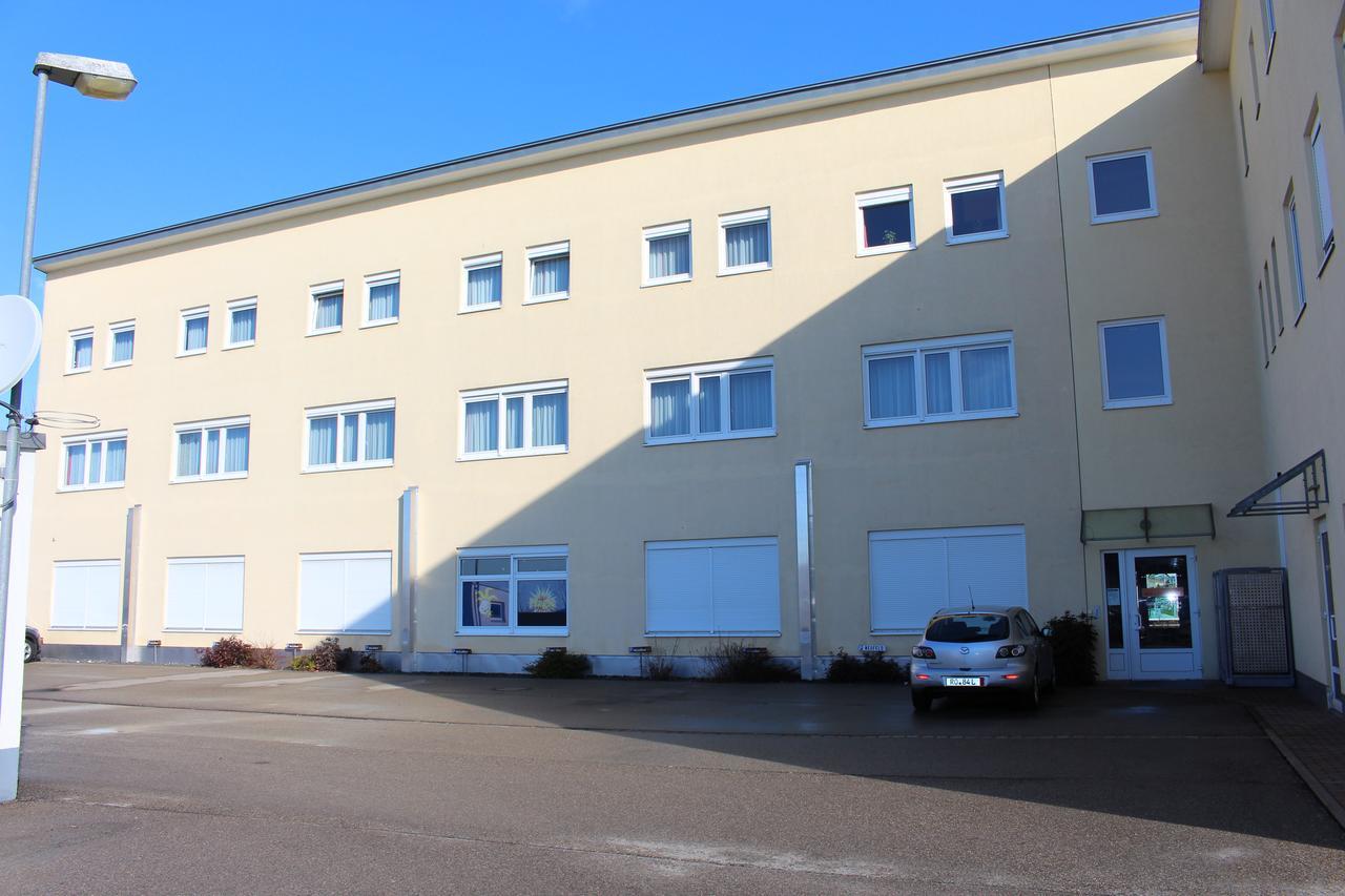 Boarding House Holledau 3* Schweitenkirchen